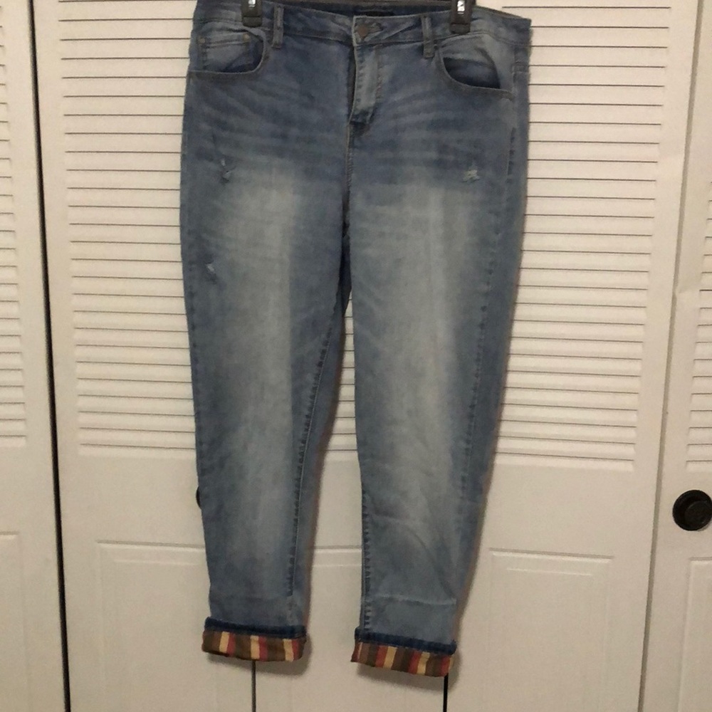 Jeans size 32